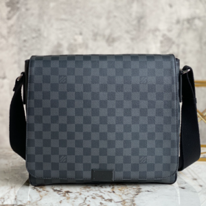 Louis Vuitton Damier Graphite Heiger Men’s Messenger Bag