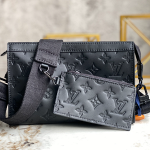 Louis Vuitton Two-Piece Men’s Alpha Wearable Wallet