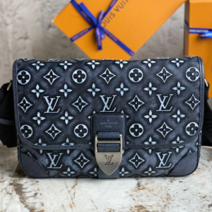 Louis Vuitton ARCHY Medium Messenger Bag for Men – Blue