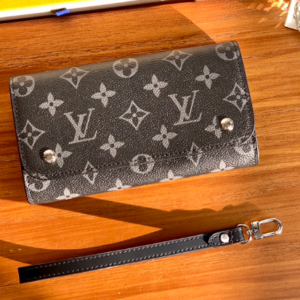 Louis Vuitton Damier Graphite Kasai Clutch